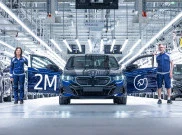 BMW Group Rayakan Produksi Mobil Listrik ke-2 Juta dari Dingolfing