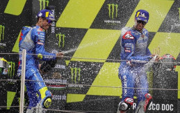 Monster Energy Resmi Menjadi Sponsor Resmi Tim Suzuki Ecstar 