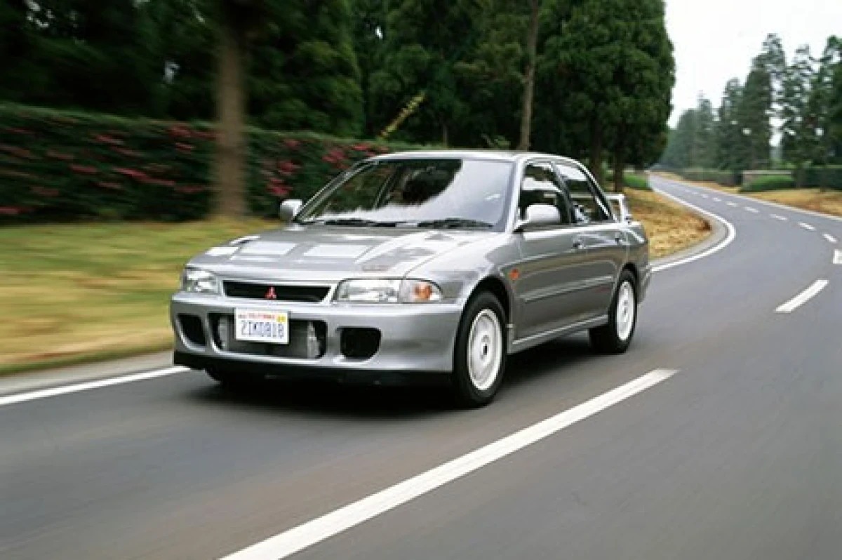 Mengenal Sejarah Mitsubishi Lancer Evolution Generasi I-V (1992-1998)