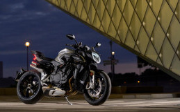 MV Agusta Brutale 1000 RS 2022, Varian Lebih Jinak
