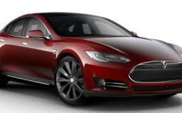 Tesla Bertekad Ciptakan Mobil Listrik