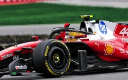 Lewis Hamilton Blak-blakan, Ferrari Kalah Tenaga untuk Kejar Mercedes di F1 2026