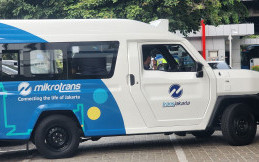 Toyota Hilux Rangga Pikap Terbaru yang Diubah Menjadi Angkot