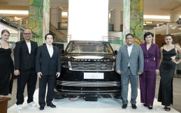 Tarik Minat Konsumen, JLM Auto Pamerkan Range Rover SV Secara Eksklusif