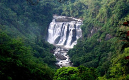 Bingung Menentukan Tujuan Turing? 5 Curug Di Karawang Bisa Menjadi Pilihan