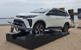 Profil Daihatsu Terios R Custom