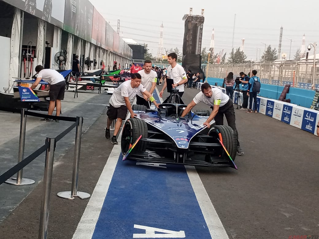 Nonton Balap Formula E di Jakarta E-Prix, Naik Shuttle Bus Listrik MAB yuk!