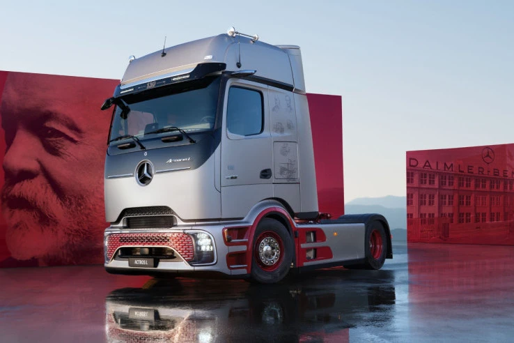 Penghormatan Sejarah 1896, Truk Edisi Terbatas Mercedes-Benz Hanya 400 Unit di Dunia