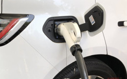 Ini yang Membedakan AC Charger Level 1 dan Level 2 untuk Mobil Listrik