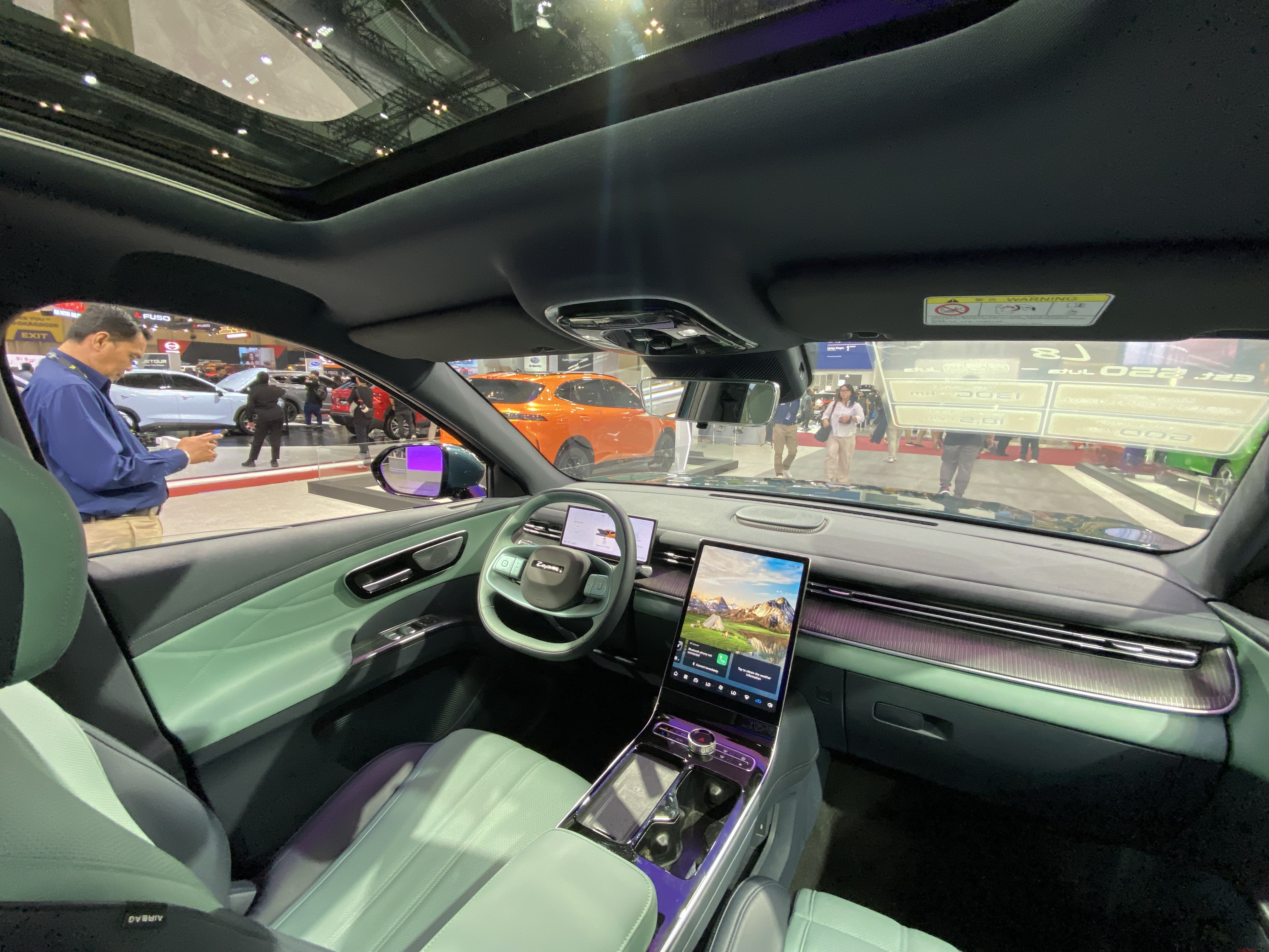 16 Mode Kabin Mobil Lepas L8, Bisa Jadi Apa Saja?