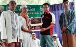 HSFCI Bekasi Adakan Bukber Bersama Puluhan Anak Yatim