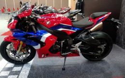 Honda CBR1000RR-R Fireblade Sudah Tersedia di Jawa Tengah, Ini Harganya