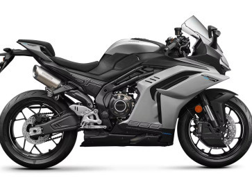 CFMoto 500SR Siap Jadi Rival Honda CBR500R dan Kawasaki ZX4-RR