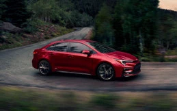 Toyota Corolla Rilis Edisi Khusus 60th Anniversary, Cek Keistimewaannya!
