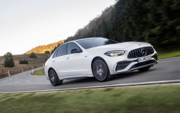 Mercedes-AMG C 43 Sedan Andalkan Turbo Listrik