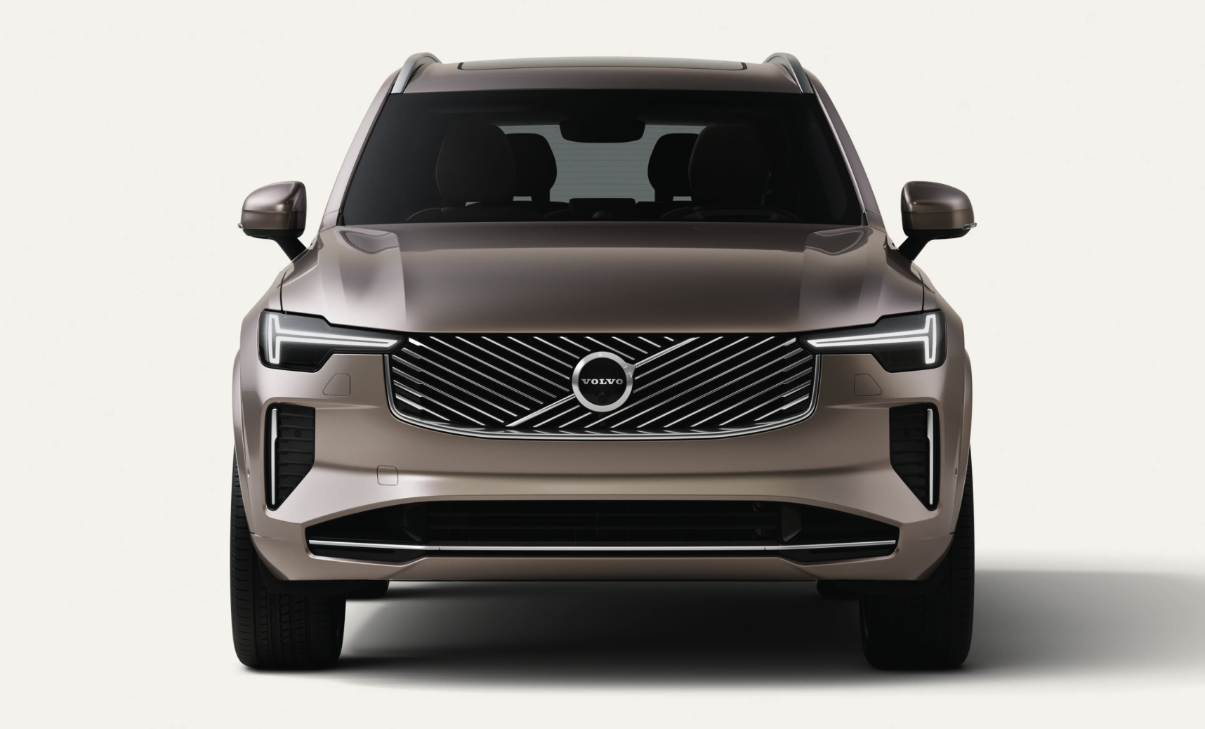 Volvo XC90 T8 AWD, KabarOto