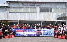 Daihatsu Ajak Komunitas Mengunjungi Pabrik Perakitan di Karawang