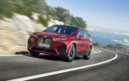 BMW iX Harganya Tak Jauh dari X5