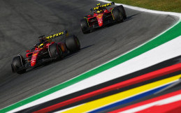Charles Leclerc Pimpin Balapan di F1 Italia 2022