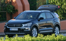 Volkswagen T-Roc Mulai Menampakkan Diri
