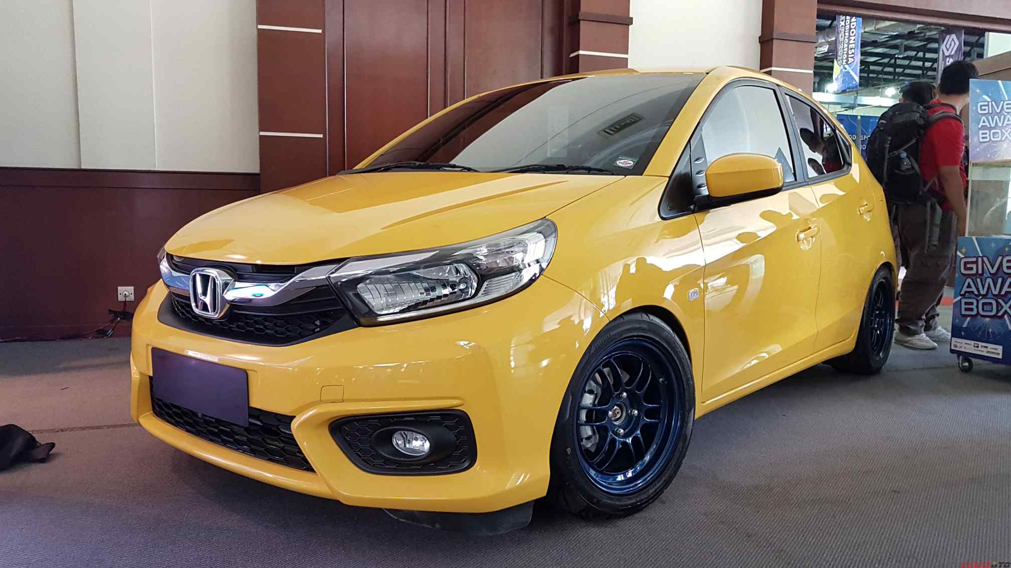 Honorer asal Ciamis Bawa Pulang Hadiah Honda Brio Balap