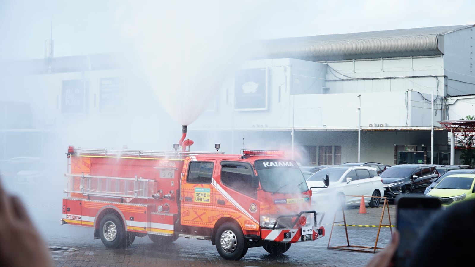 Profil Pemadam Kebakaran Hino 300 Series 136 HDX