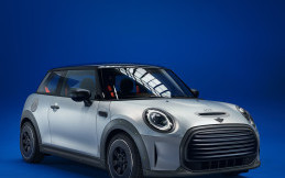 MINI STRIP, Hasil Kolaborasi Paul Smith Manfaatkan Material Daur Ulang