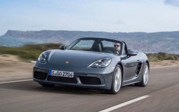 Porsche Luncurkan 718 Cayman dan Panamera di Indonesia 