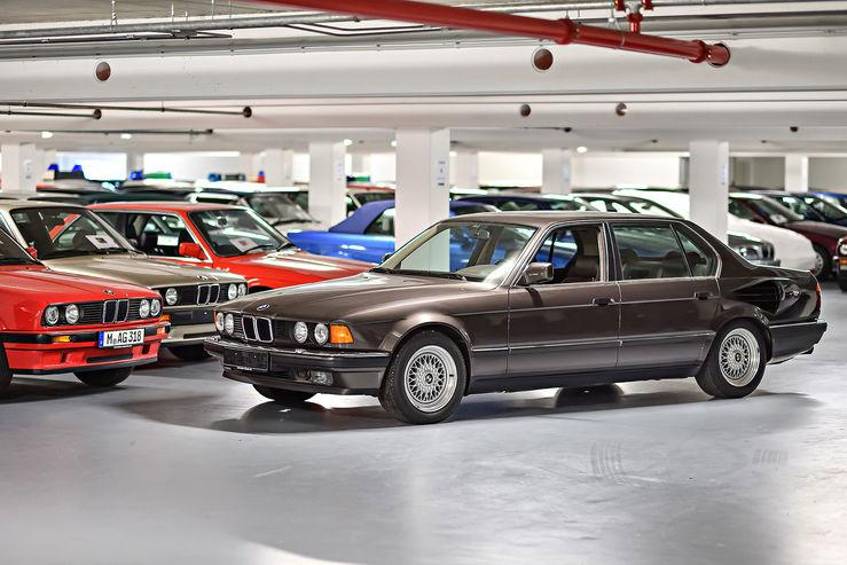 Inilah BMW Seri 7 yang Gunakan Mesin V16