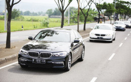 Hanya Dengan 50 Liter BBM, BMW 520i Luxury Mampu Tempuh 5 Kota