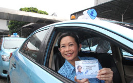 President Director Blue Bird Group Jadi Pengemudi Taksi