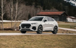 Hanya 'Sentuh' ECU, ABT Sportsline Bikin Tenaga Audi RS Q3 Melonjak 