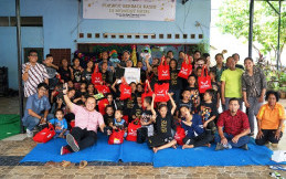 Rayakan Natal, Forwot Berikan Donasi ke 2 Panti Asuhan di Bekasi