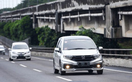 Lomba Hemat BBM Gunakan Mobilio Standar