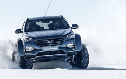 Hyundai Santa Fe Jadi Mobil Pertama yang Taklukkan Antartika