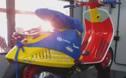 Vespa 946 RED Sean Wotherspoon Terpantau di Diler Baru Motoplex Gaia Moto
