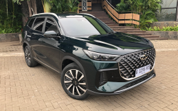 First Drive Chery Tiggo 8 CSH, Kombinasi Listrik dan Konvensional