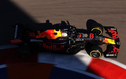 Musim Balap Luar Biasa Max Verstappen, Diakhiri Sebagai Juara Dunia F1 2021