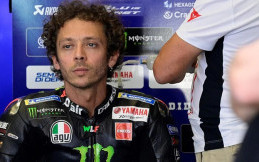 Akibat Tak Finis, Valentino Rossi Sindir Yamaha Perlu Contoh Suzuki
