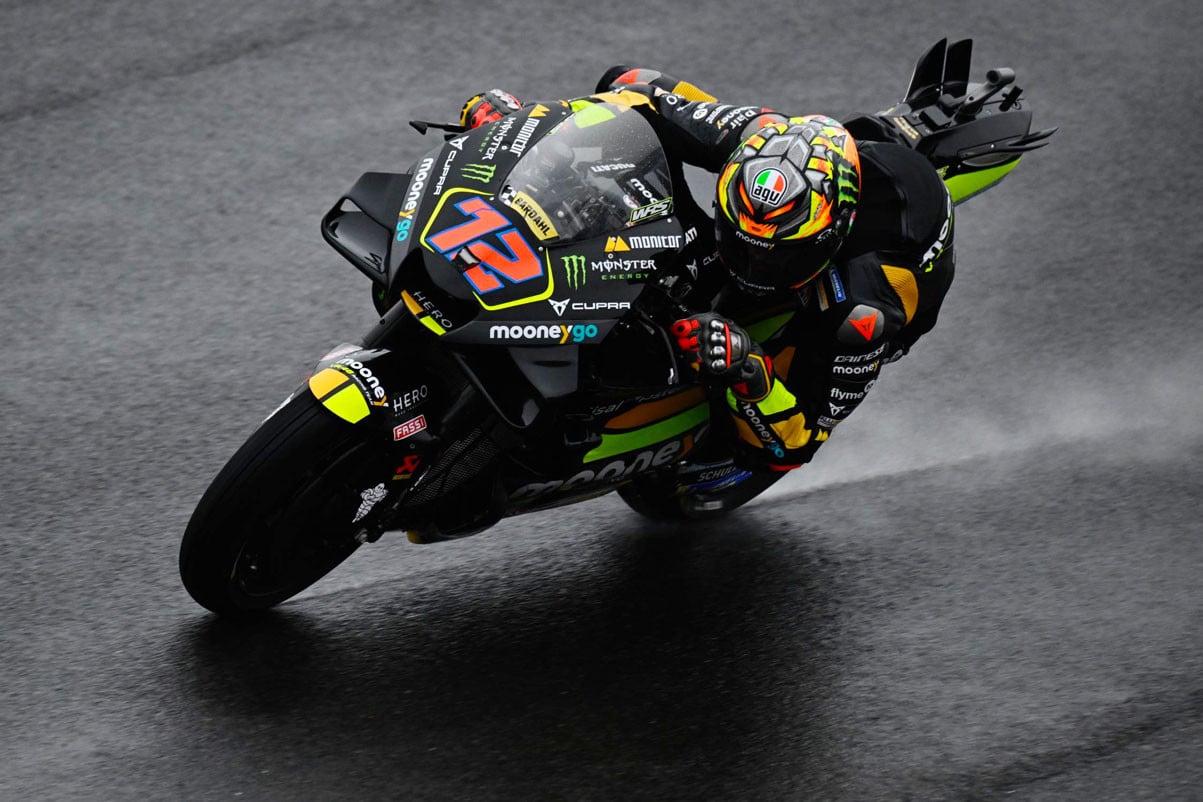 Bos Tim Mooney VR46, Rela Jika Marco Bezzecchi Pindah ke Tim Pabrikan