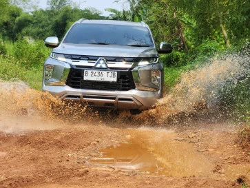 Cara Pakai Super Select 4WD-II Mitsubishi Pajero Sport dan Triton