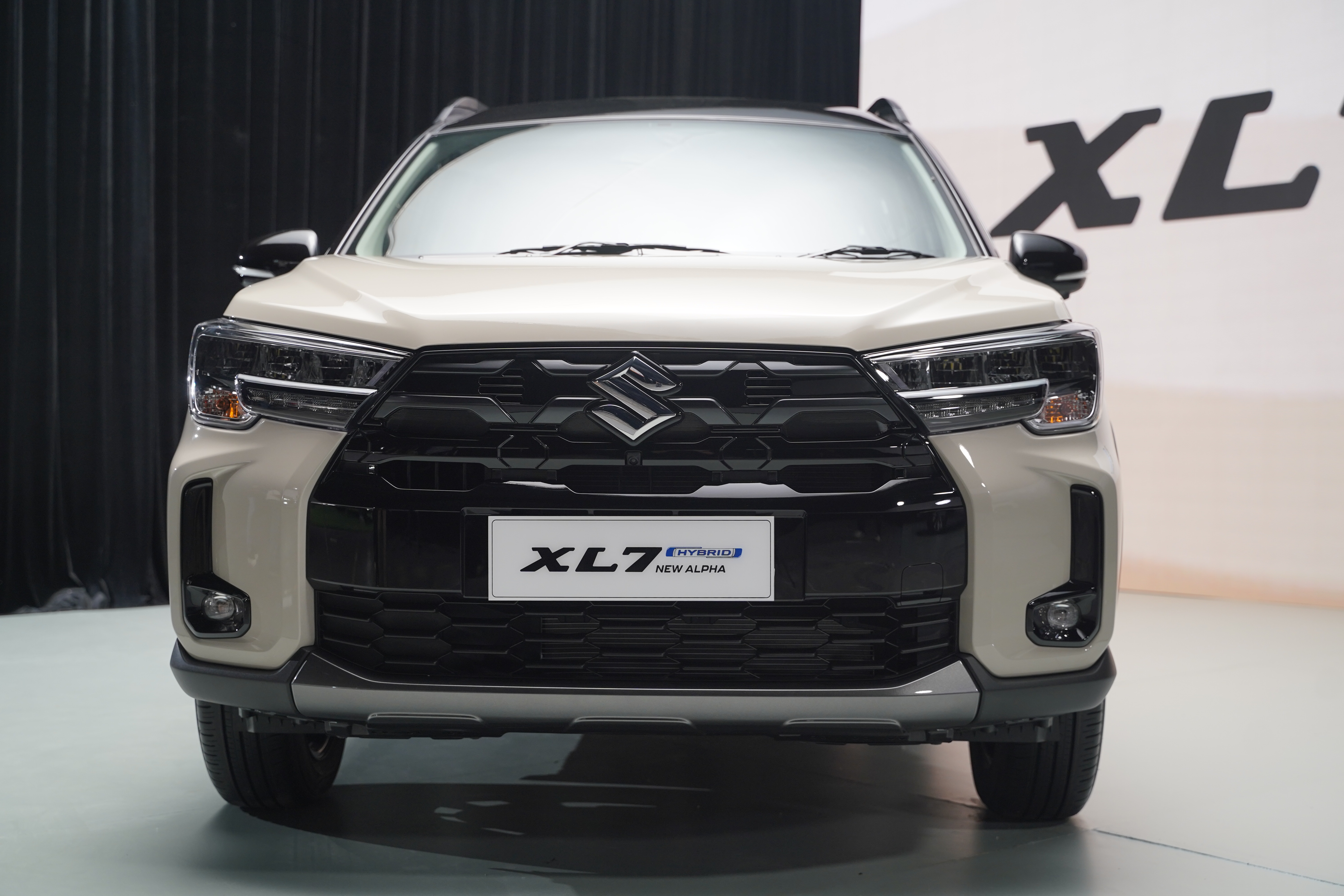 Dandanan Anyar Suzuki XL7 Facelift: Intip Ubahannya!