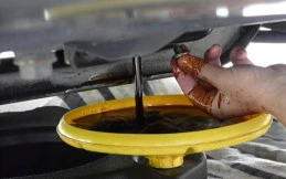 Mekanik Bengkel Dapat Ilmu Baru, Servis Kendaraan Tak Cuma Ganti Oli