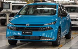 Resmi Diperkenalkan, Nissan Versa 2026 Punya Kabin Mewah dan Fitur Audio Canggih