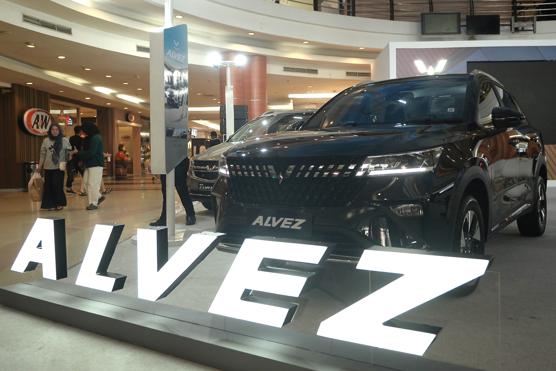 Wuling Alvez Resmi Diperkenalkan ke Masyarakat Manado