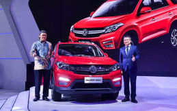 Resmi Meluncur, Harga DFSK Glory 560 Bikin Gregetan
