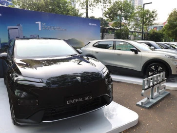 Komparasi Changan Deepal S05 BEV vs REEV: Pilih Mana?