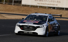 Mad Mike Bangun Mazda3 Bertenaga 1.400 dk