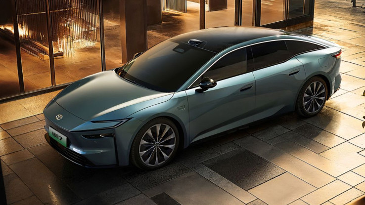 Toyota bZ7 Dibanderol Rp480 Jutaan, Intip Spesifikasinya