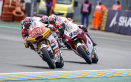 Bersaing Ketat di Le Mans, Pembalap Federal Oil Pertahankan Posisi 5 Besar Moto2